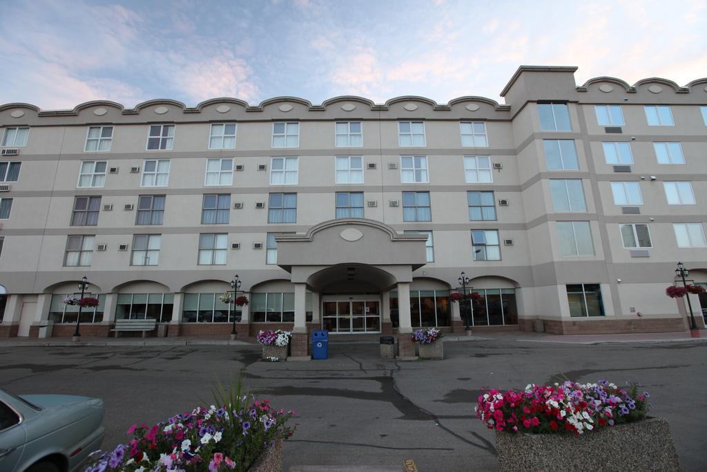 St. Albert Inn & Suites Saint Albert Exterior foto